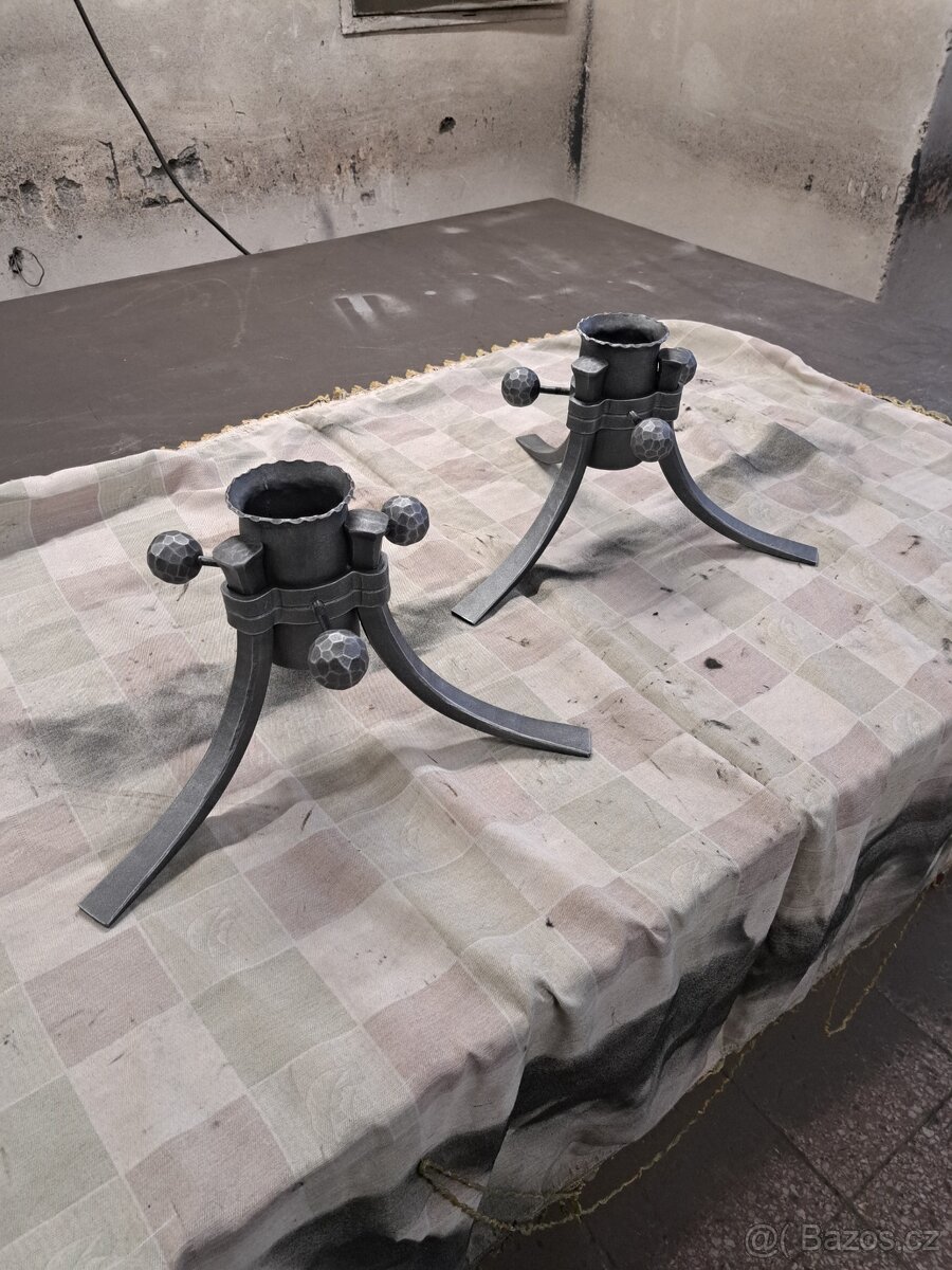 Stojan na vánoční stromeček