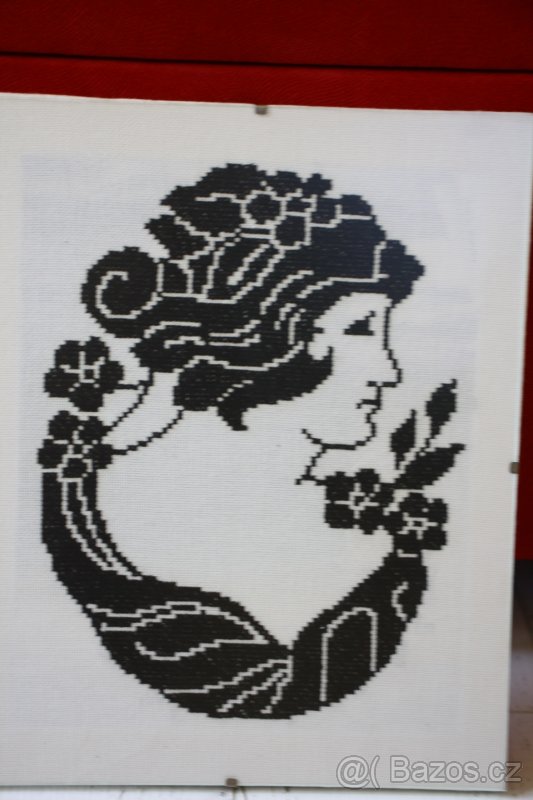 Obrázky ručně vyšívané