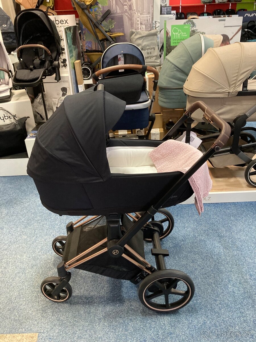 Cybex priam platinum 2v1 ještě v záruce