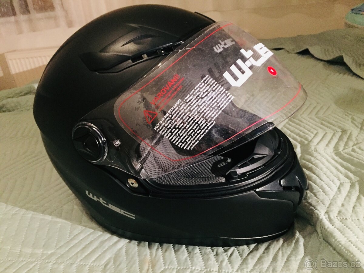 Nová helma W-Tec