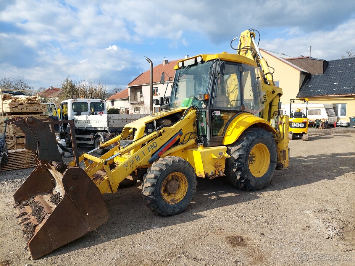 Traktorbagr New Holland