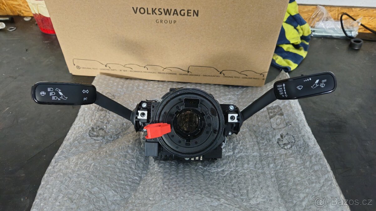 Podvolantová jednotka vw