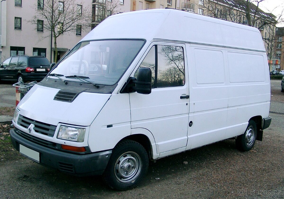 Koupím díly Renault Trafic mk1 rok 94-2000