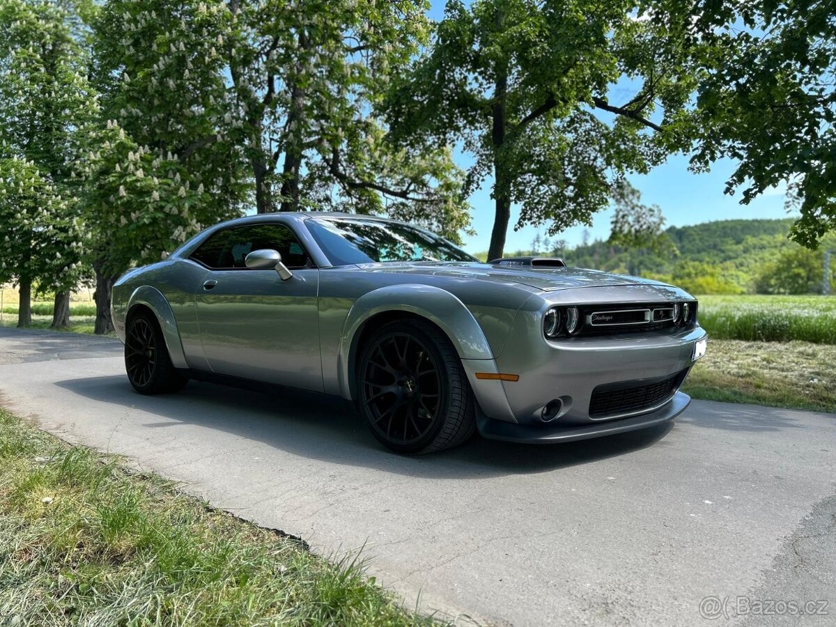 Dodge Challenger R/T Shaker Widebody
