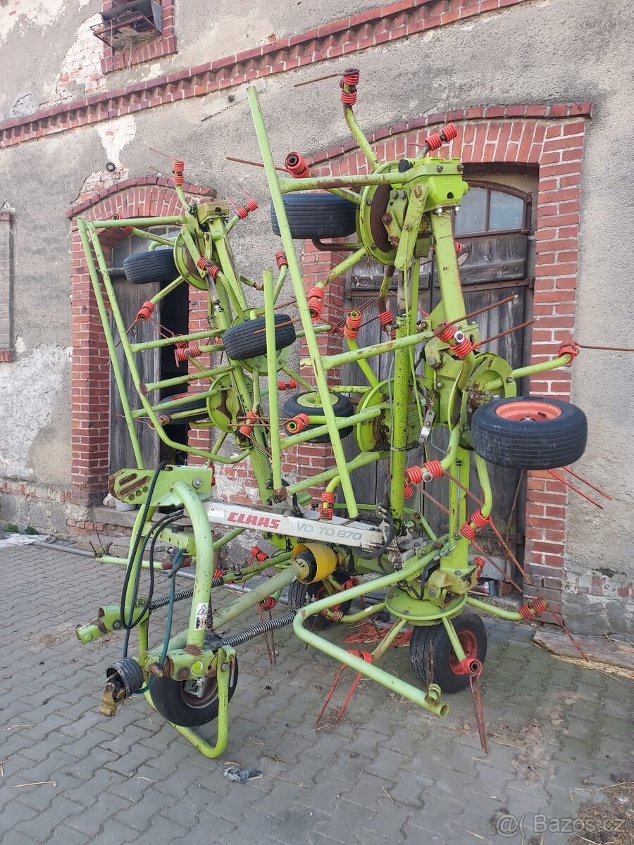 Obraceč sena Clas 870 r.v 2011 kuhn krone 8m 9 7 gf kw - 10