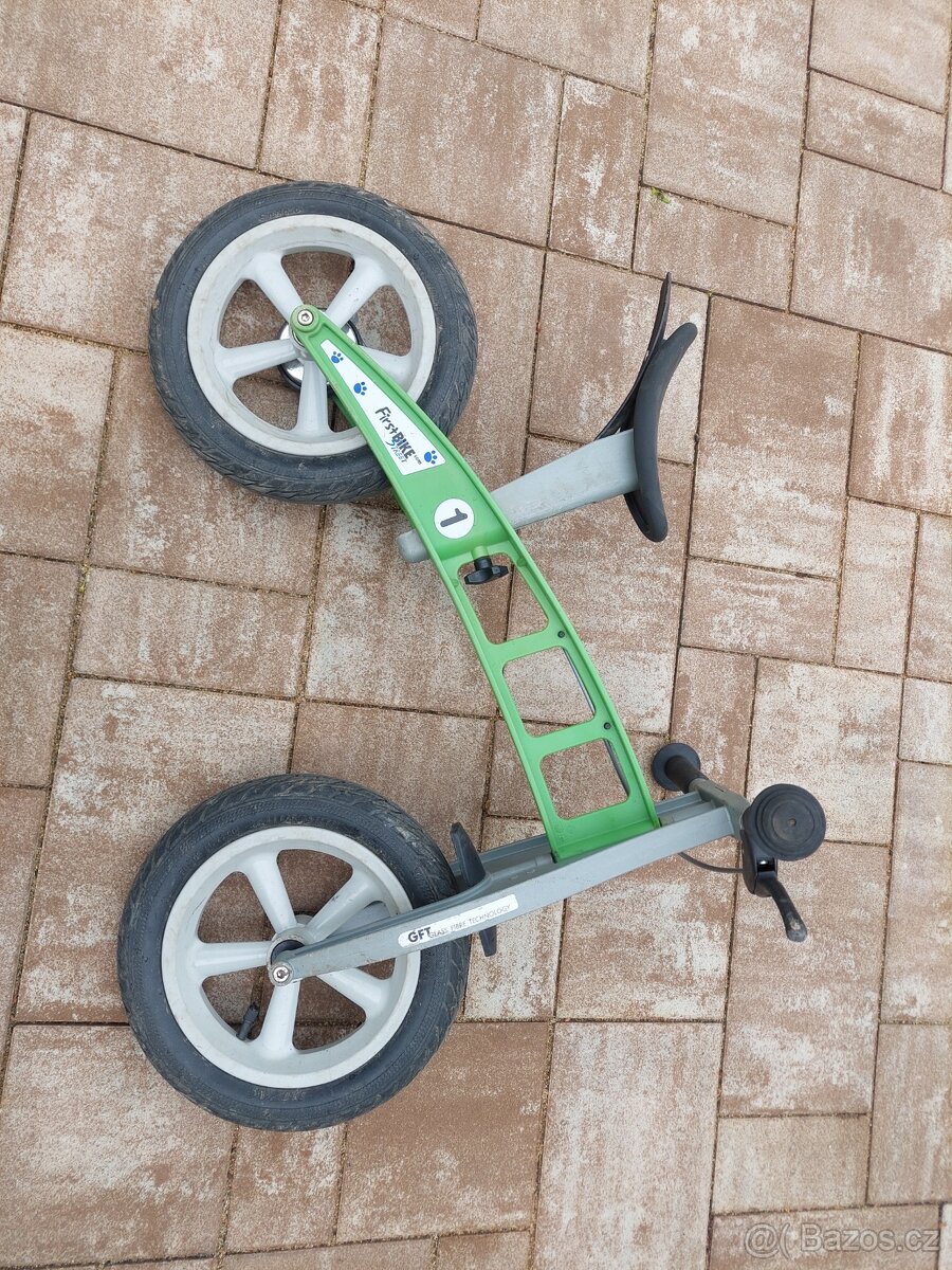 First bike odrážedlo