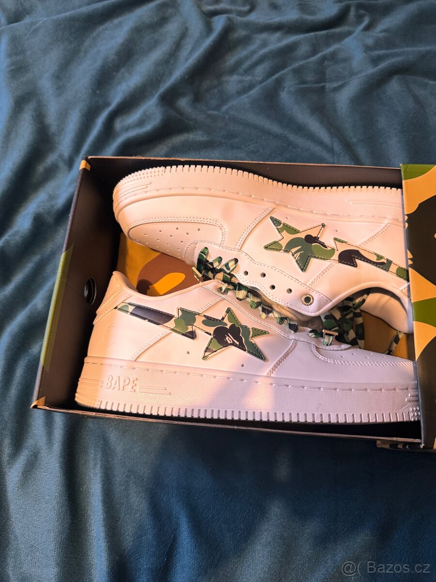BAPE STA Low White ABC Camo Grenn EUR 46