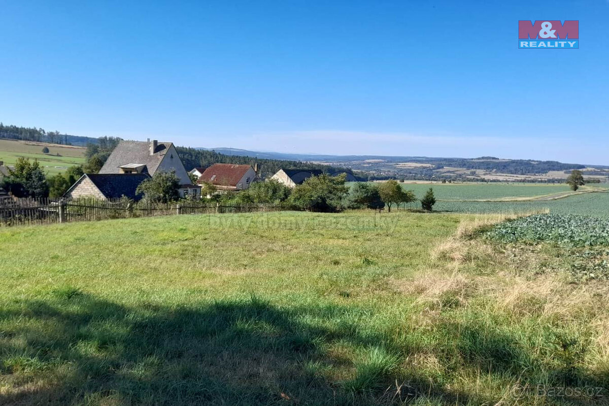 Prodej, pozemek s platným SP, 1084 m2, Milínov