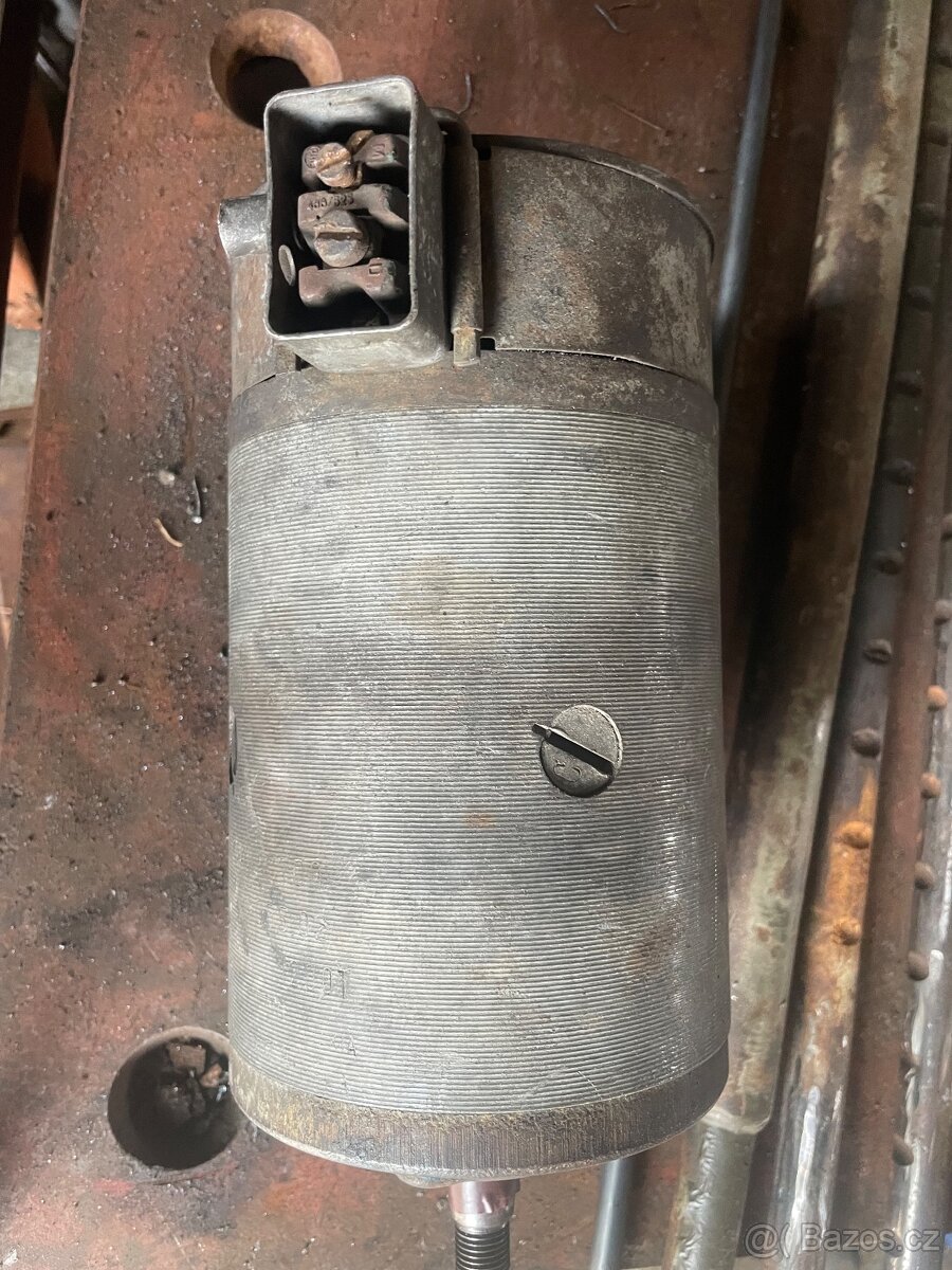 Zetor 25
