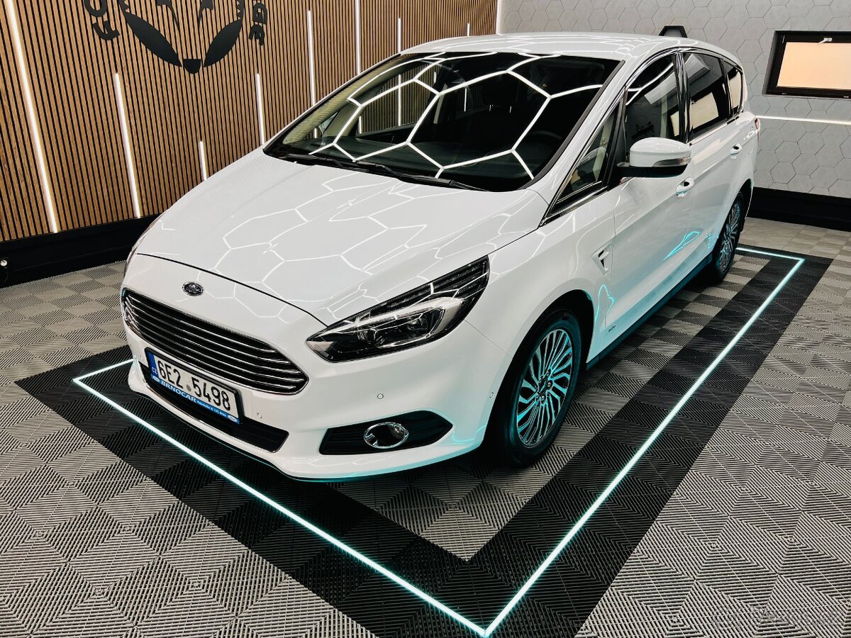 Ford S-MAX 2.0 Ecoblue 147KW 4x4 7  míst