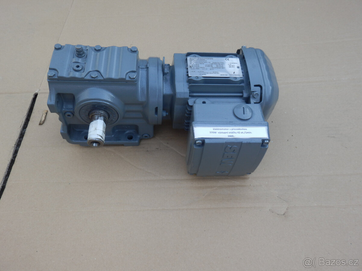 Elektromotor s převodovkou 370W 42ot./1min.
