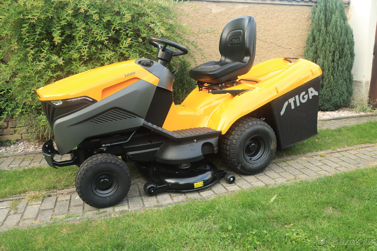 Zahradní traktůrek Stiga Estate 7102 W 650ST