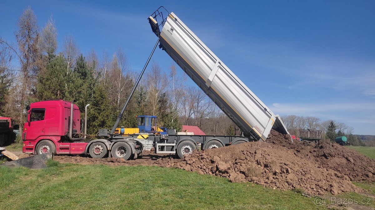 Sklápěcí návěs Wielton 28m² hardox