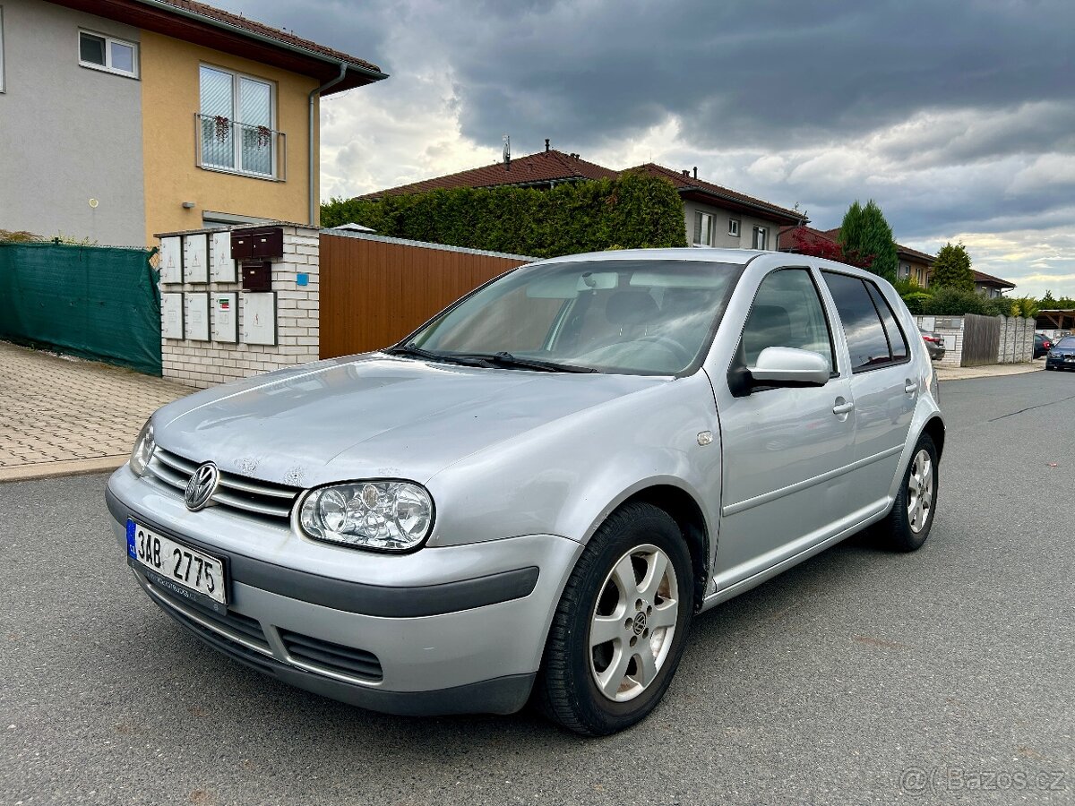 Volkswagen Golf 1.9TDI 74KW 2003 / AUTOMAT / DIGIKLIMA