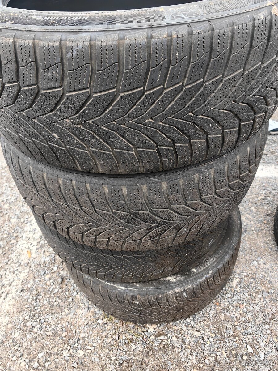 Zimni pneumatiky Nexen 245/45/19