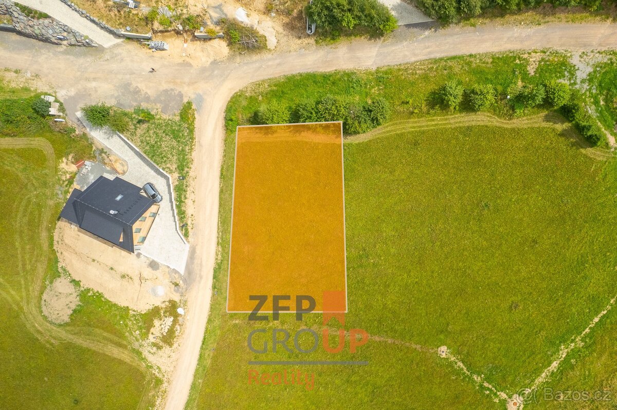 Prodej stavebního pozemku o rozloze 1 015 m², Čenkovice