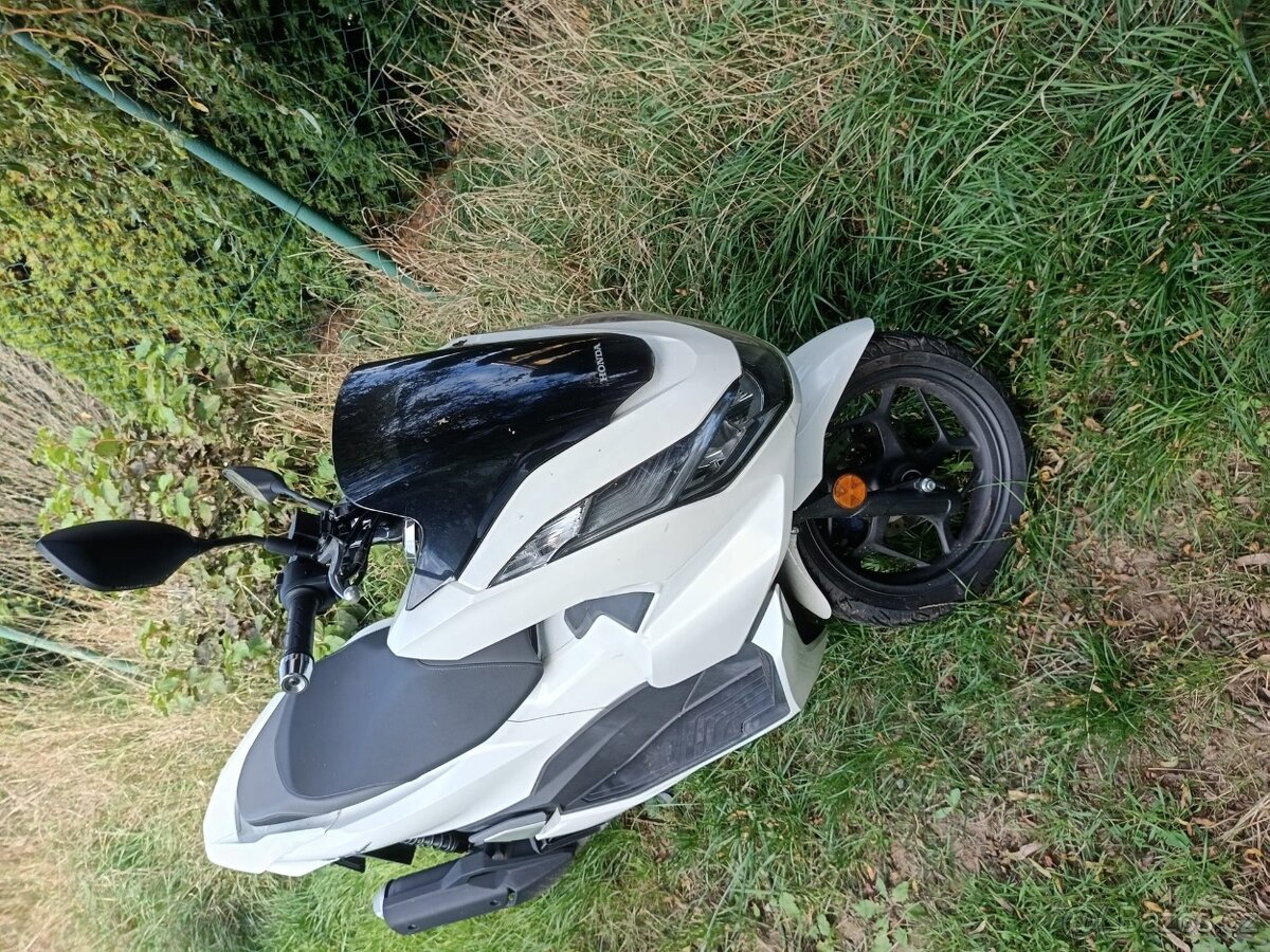 Prodam Honda PCX 125