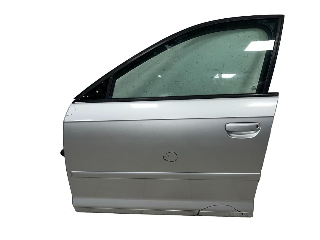 Levé přední dveře stříbrná metalíza LX7W Audi A3 8P FL 2010