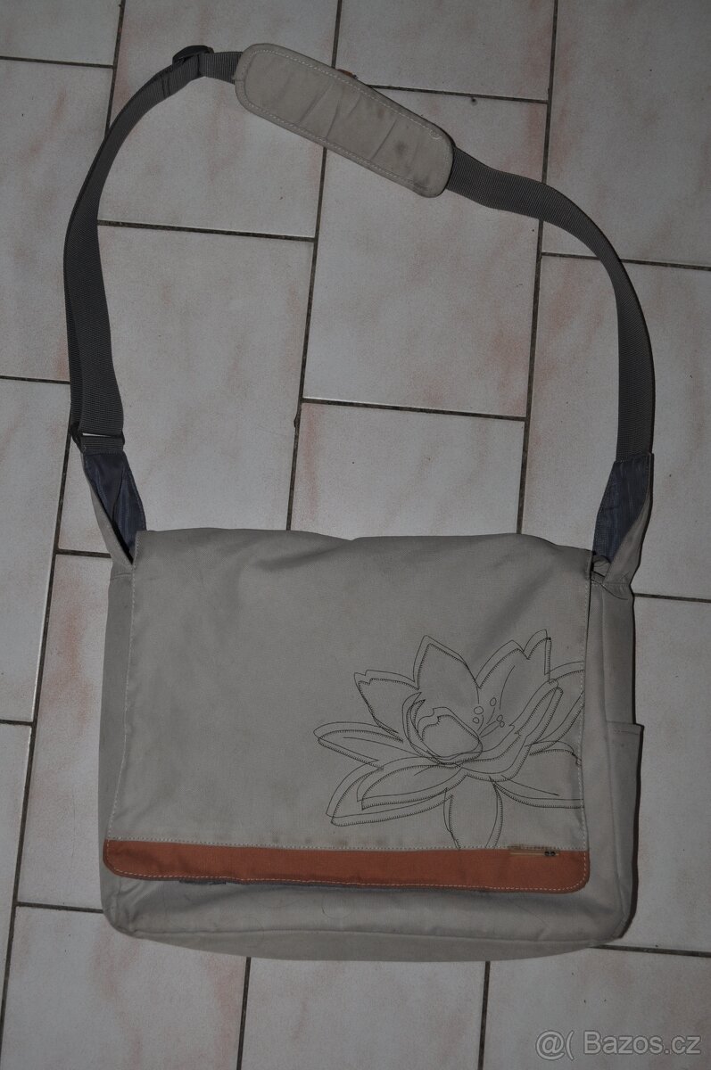 taška na notebook