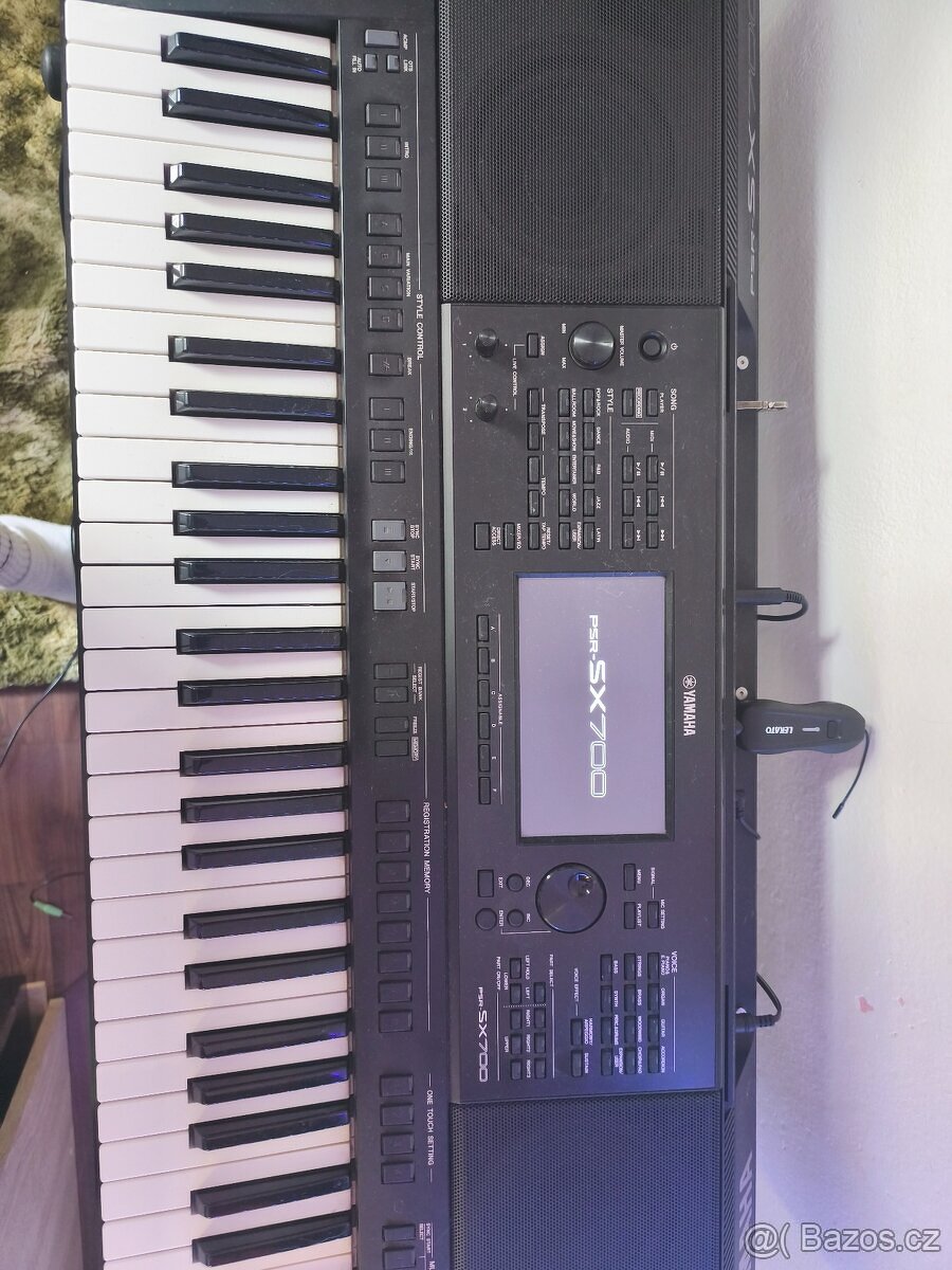Proam klavesy Yamaha sx700