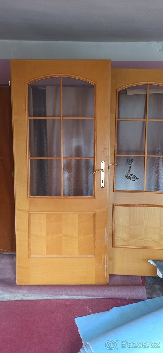 Prodám dřevěné dveře