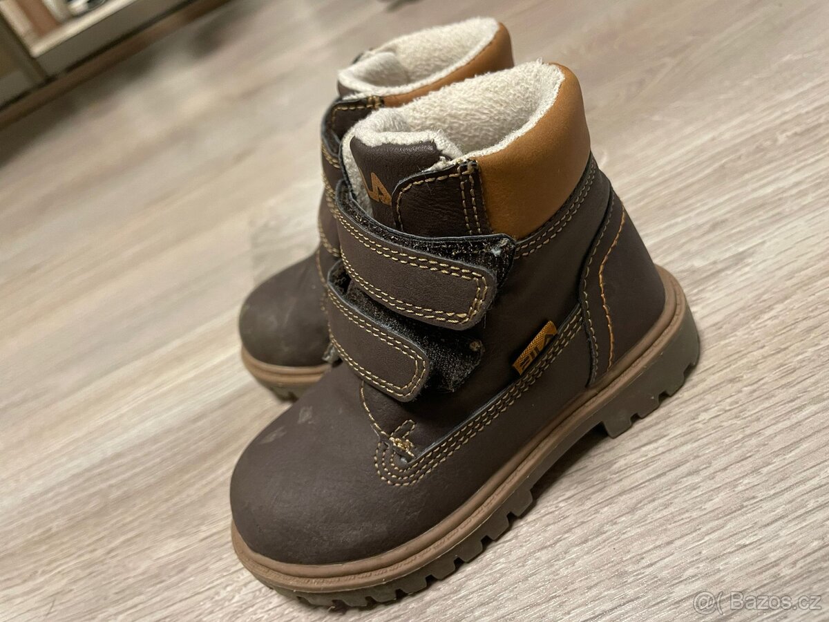 Dětské boty velikost 21