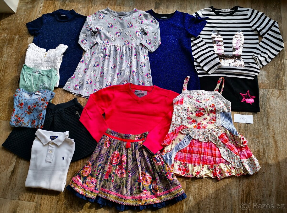 vel.128 mix věcí holčička