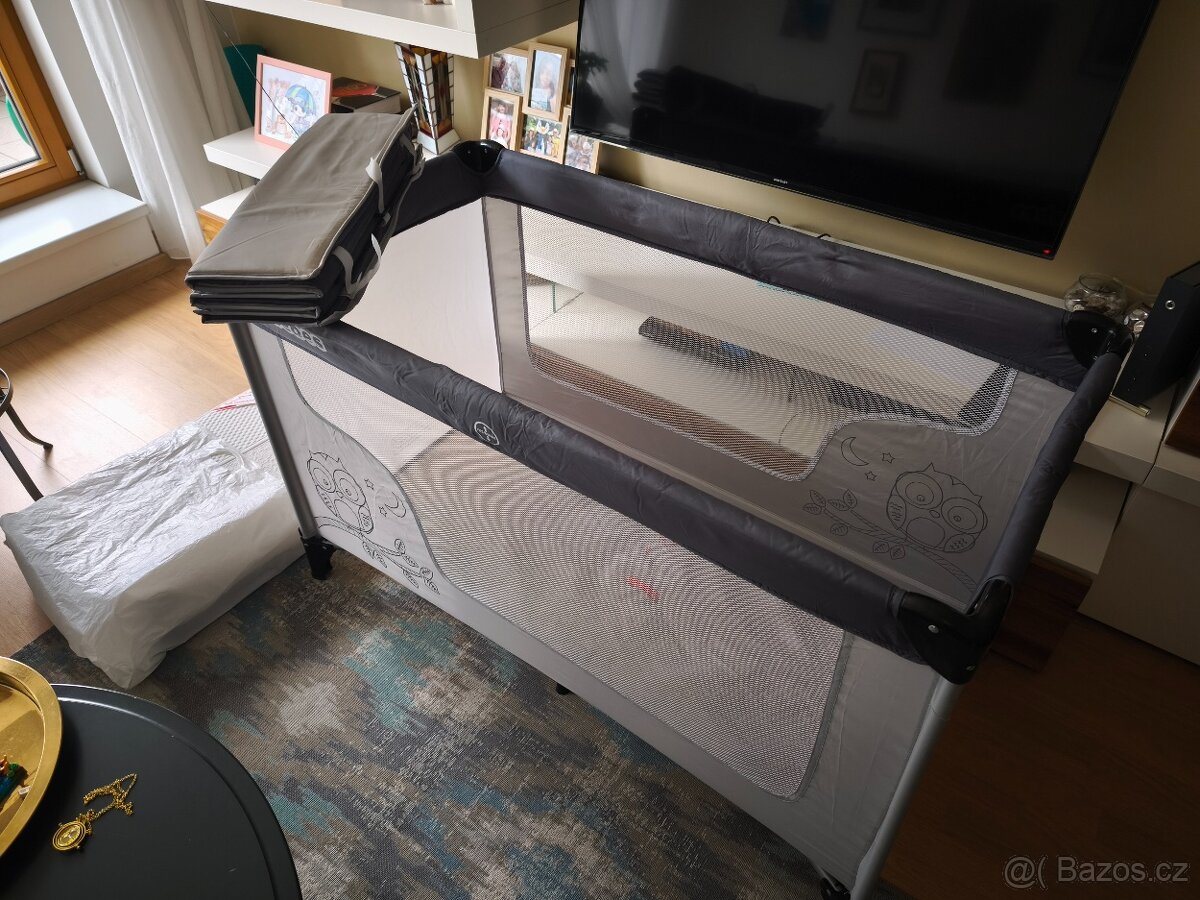 Cestovní postýlka