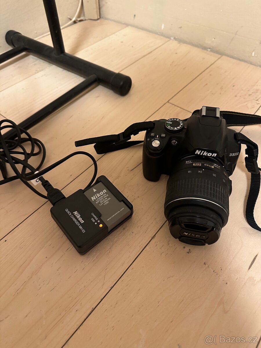 Nikon D 3000