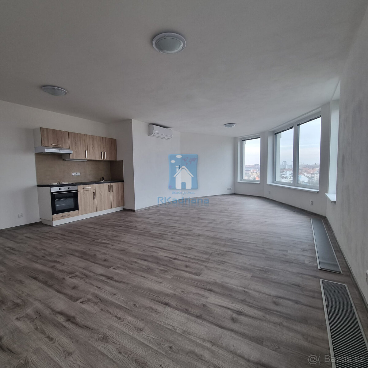 2-room apartment for rent · 83 m² · Plzeň — 1 096 €/mo