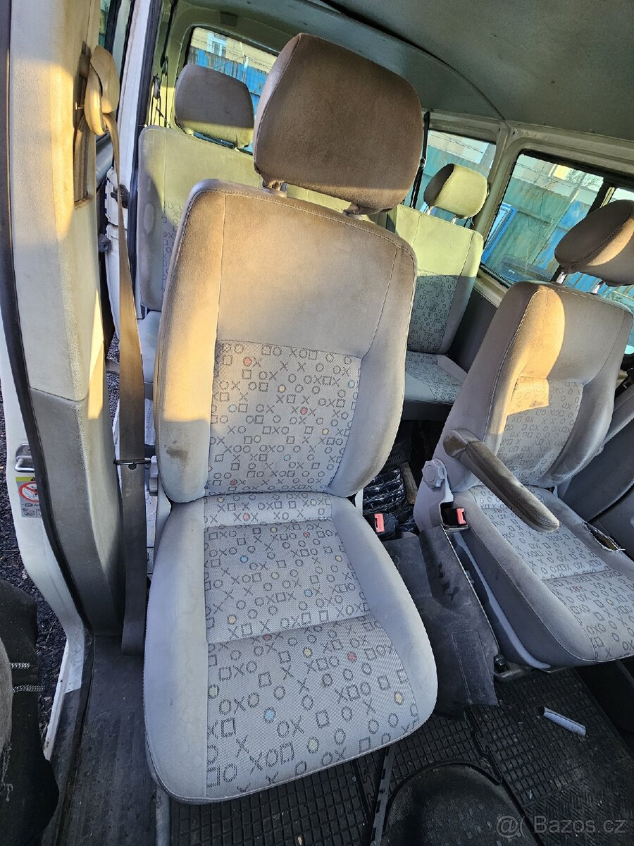Sedačka sedadlo spolujezdce VW T5 T5.1