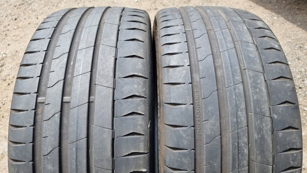 Letní pneu 255/35/19 Continental Run Flat