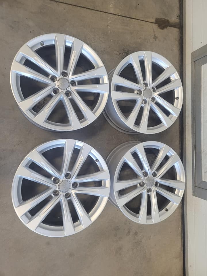Prodám originální sadu alu disků 5x112 r19 66,6 AUDI