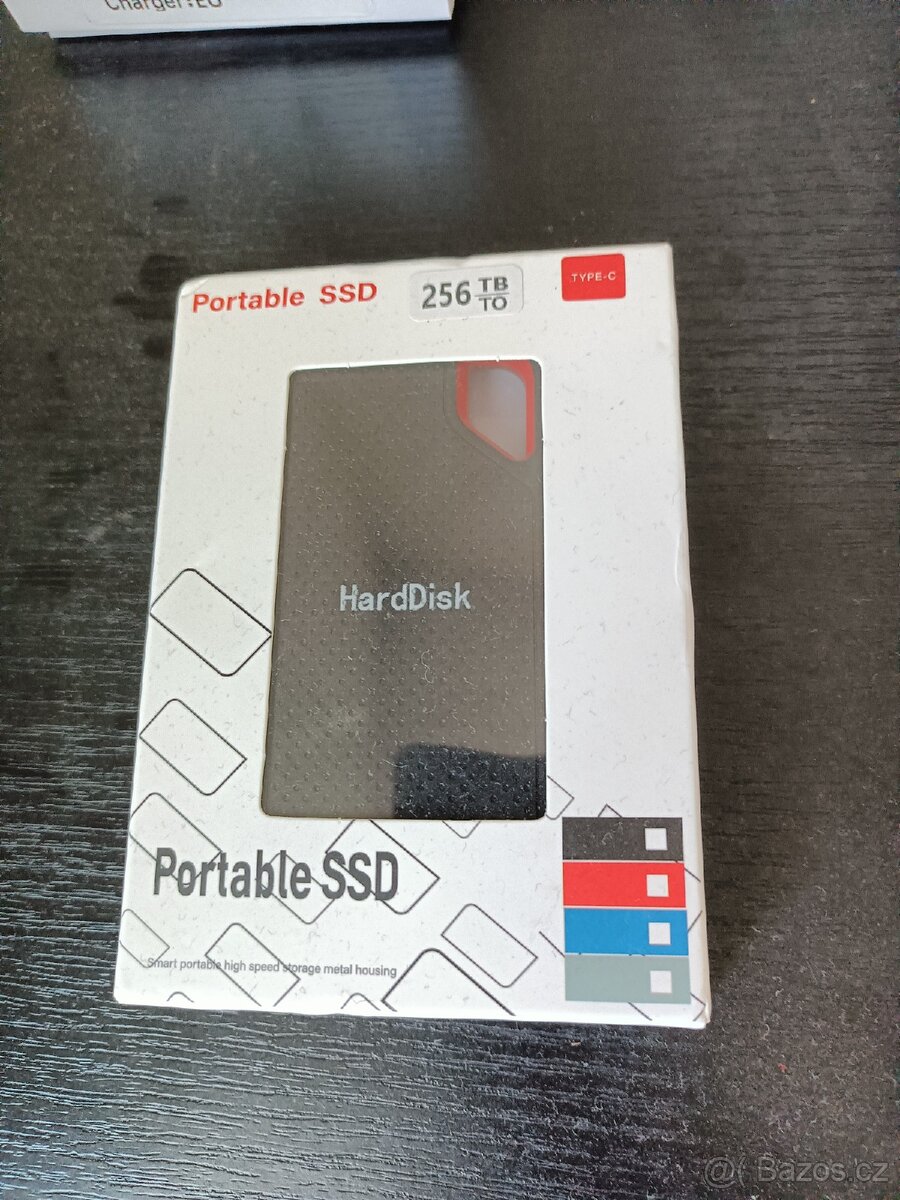 Velko-kapacitní SSD disk 256TB