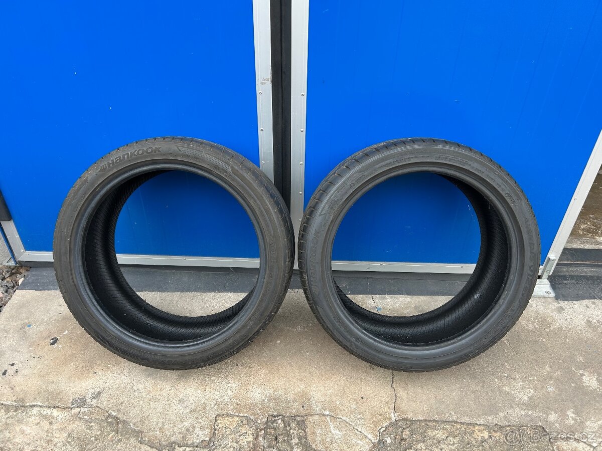 Pneu 215/40 R17 - letní