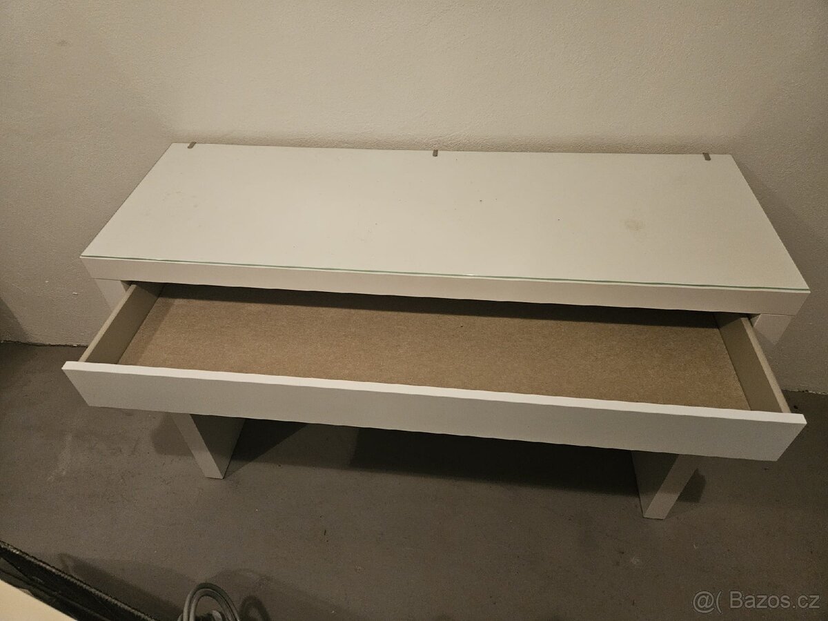 Ikea Malm toaletni stolek