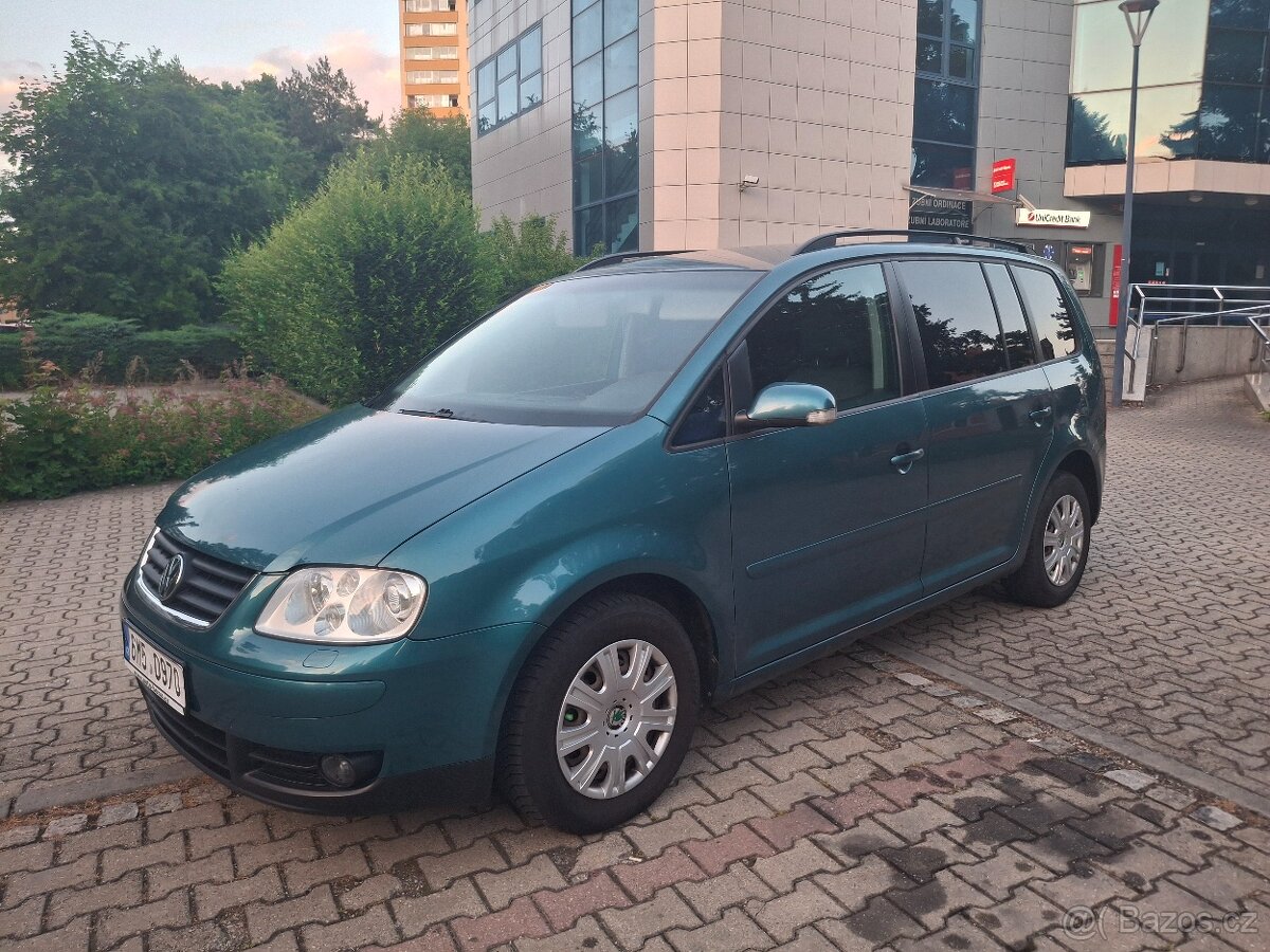 Volkswagen Touran 2.0tdi 103kw rok 2003 7míst