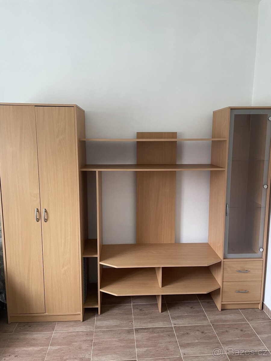 TV stěna