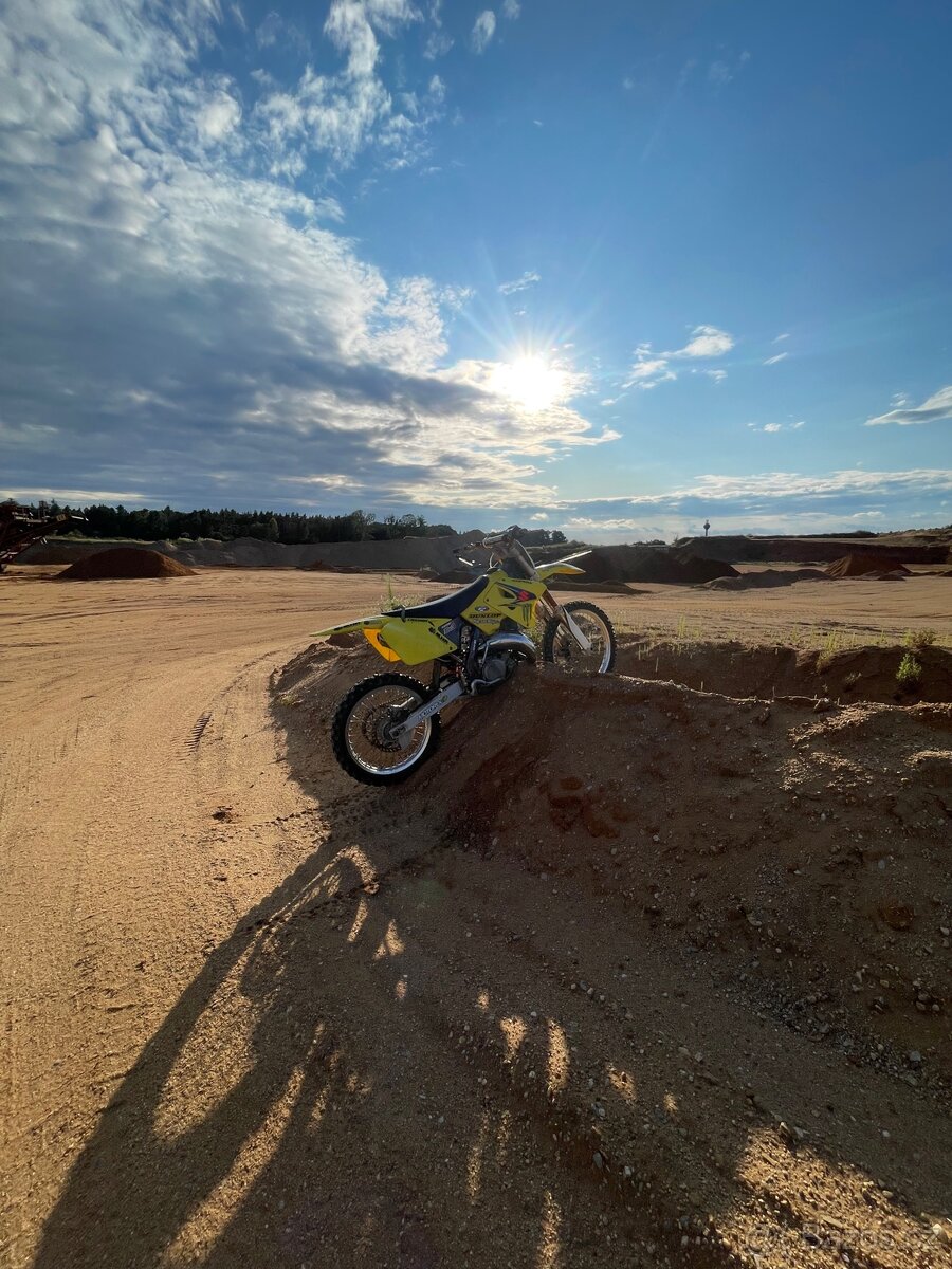 Suzuki rm 125