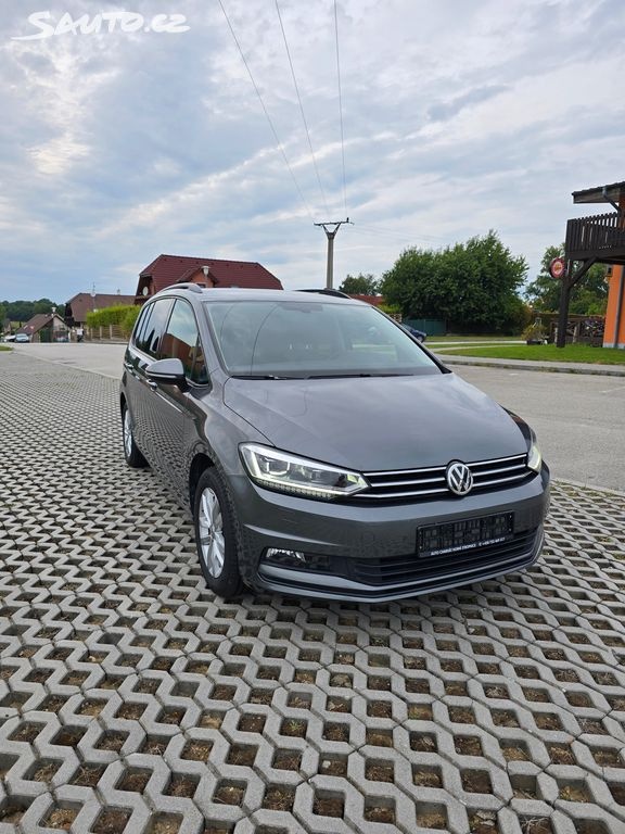Volkswagen Touran, 1.5 TSI DSG Highline Odp.DPH TOP STAV