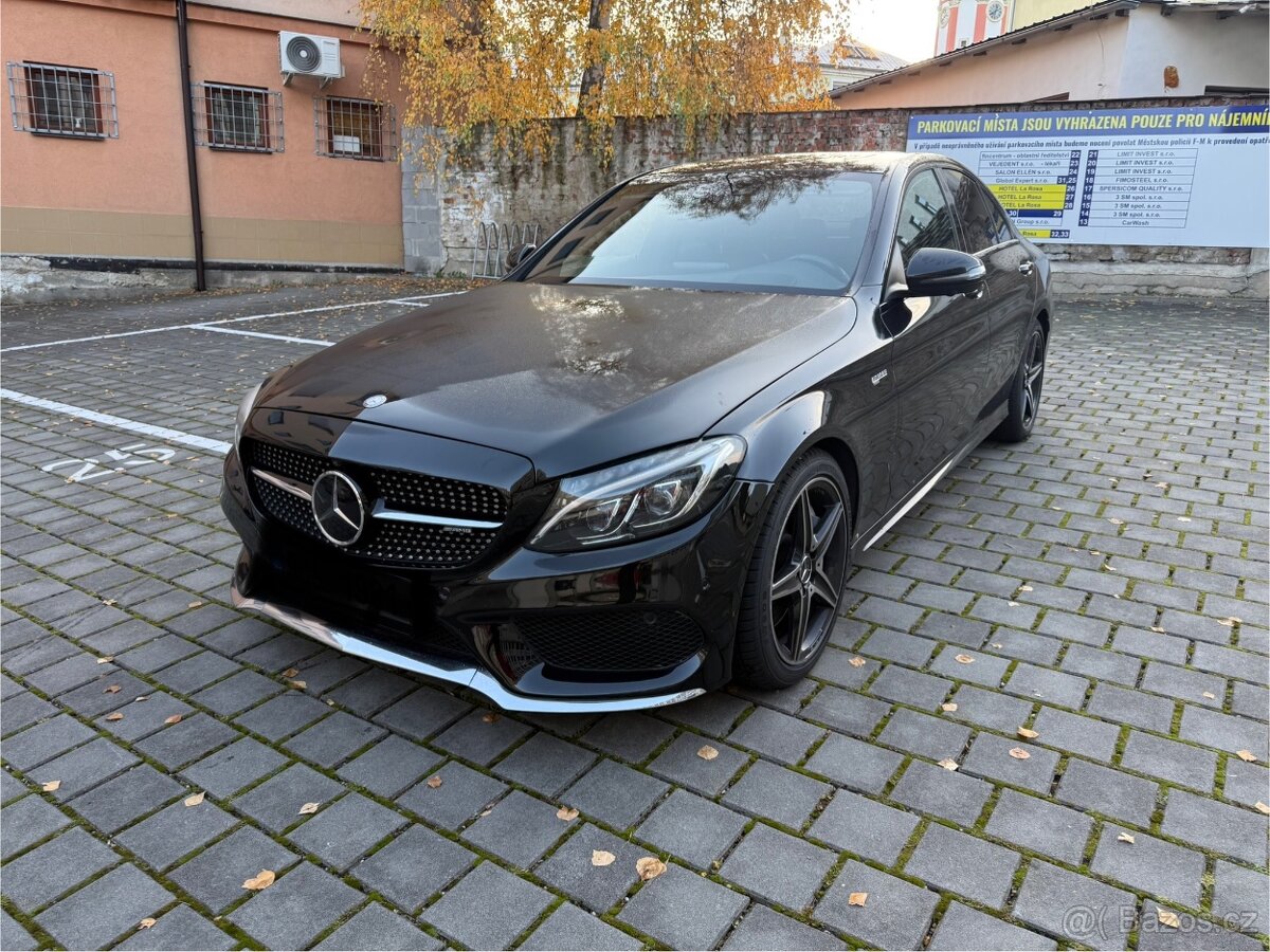 Mercedes Benz AMG C43 Performance