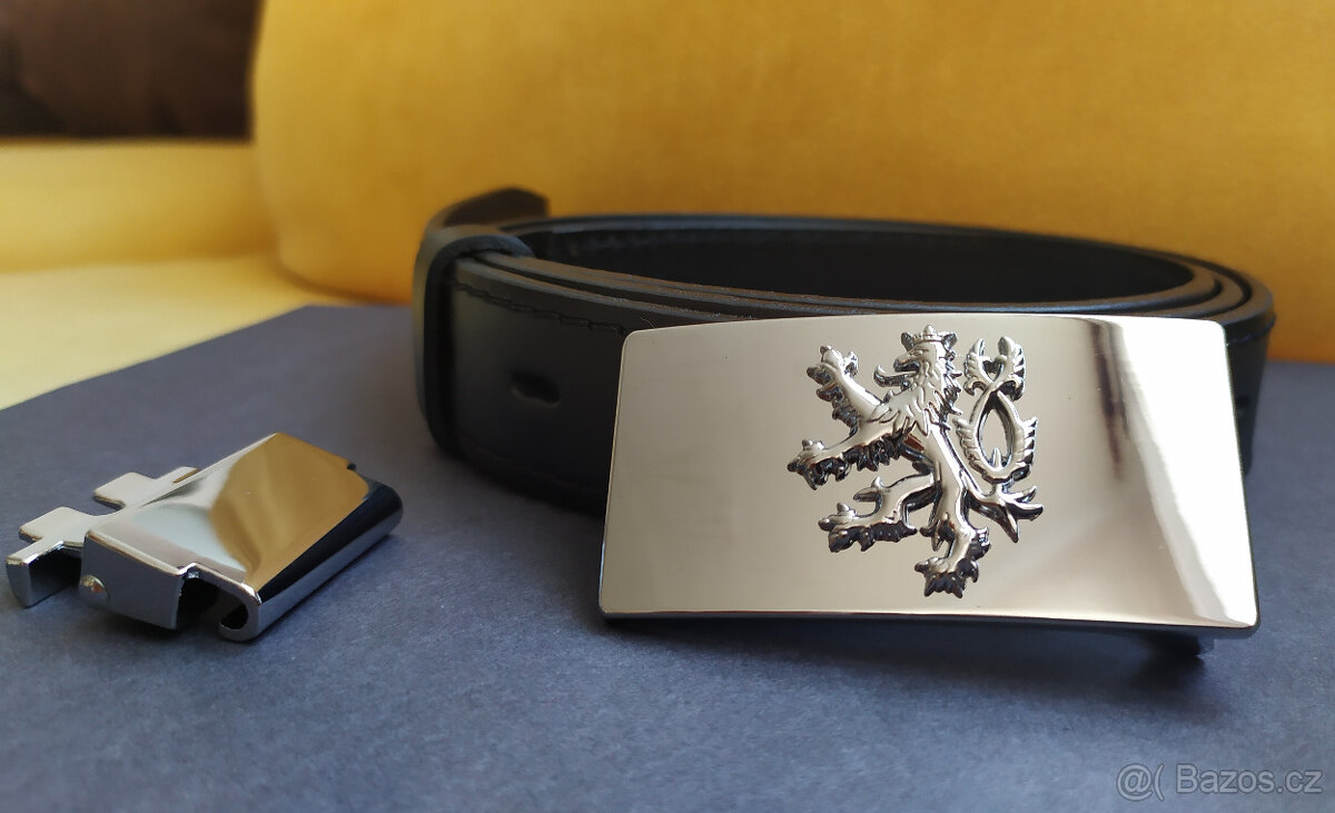 OPASEK KOŽENÝ SE ZNAKEM ČESKÉHO LVA NA PŘEZCE