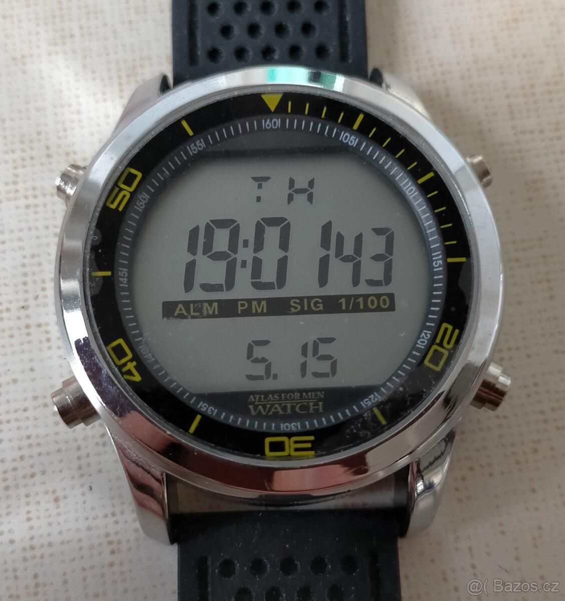 Krásné pánské sportovní digitálky Atlas