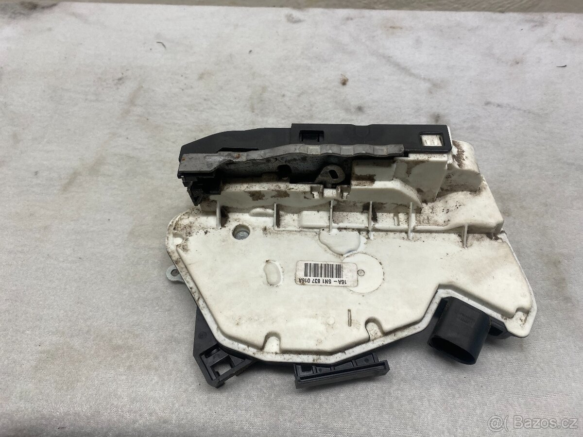 SEAT IBIZA 6J 2008-2017 - PRAVÝ PŘEDNÍ ZÁMEK 5N1 837 016 A