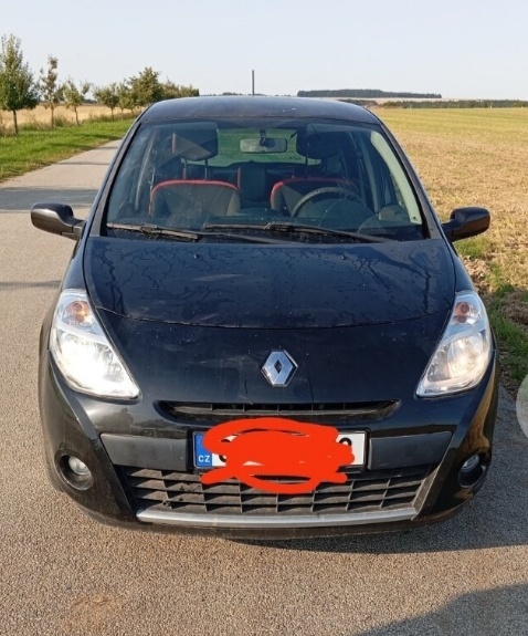 renault clio 2007 benzín (SPĚCHÁ DŮVOD STĚHOVÁNÍ )