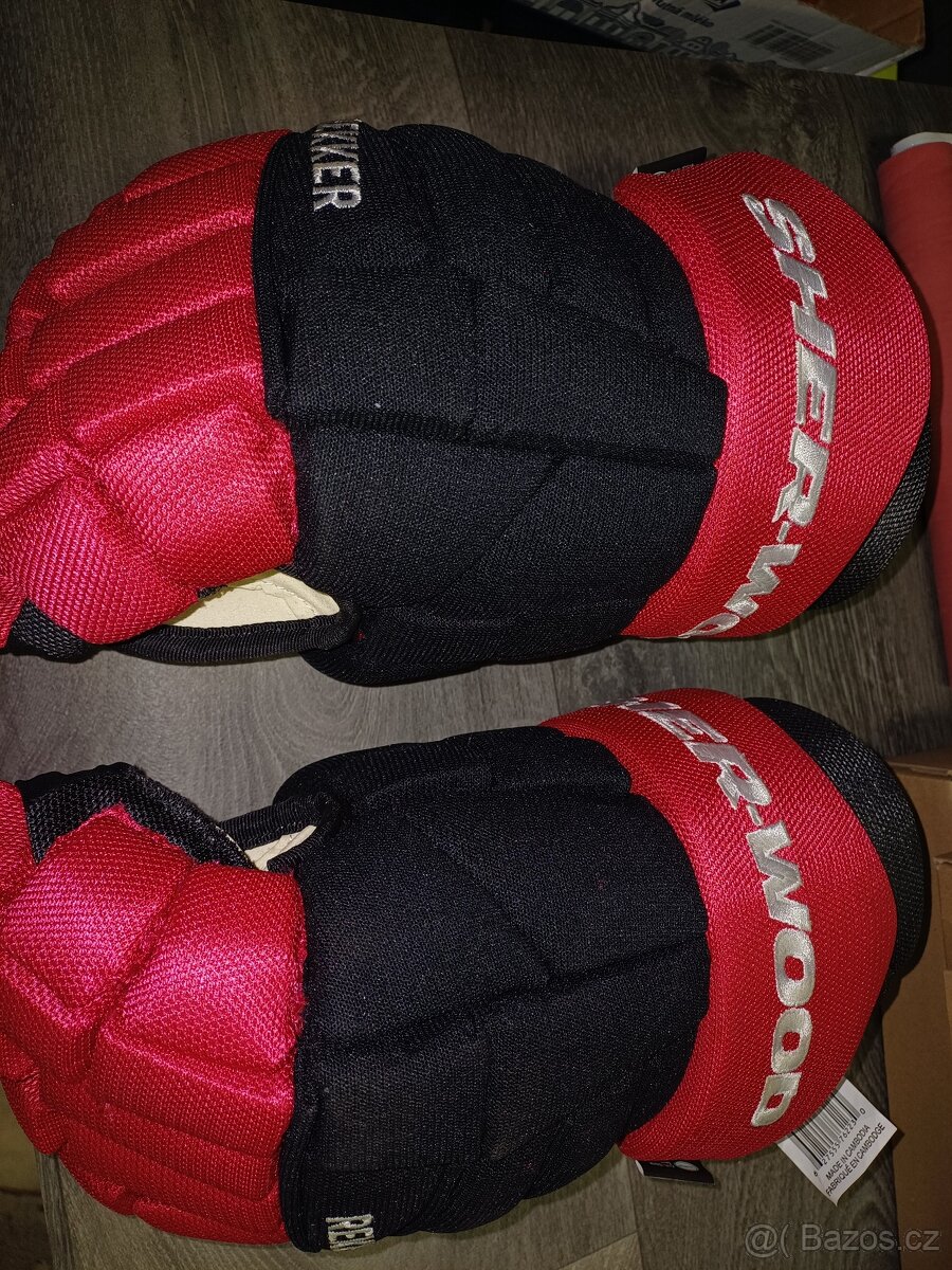 Prodám hokejové rukavice