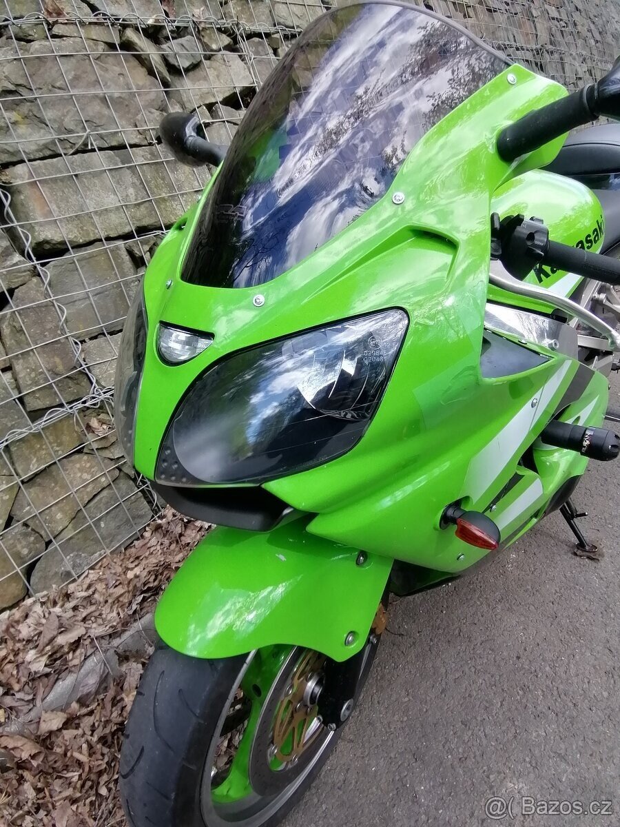 Kawasaki zx9r ninja 2003