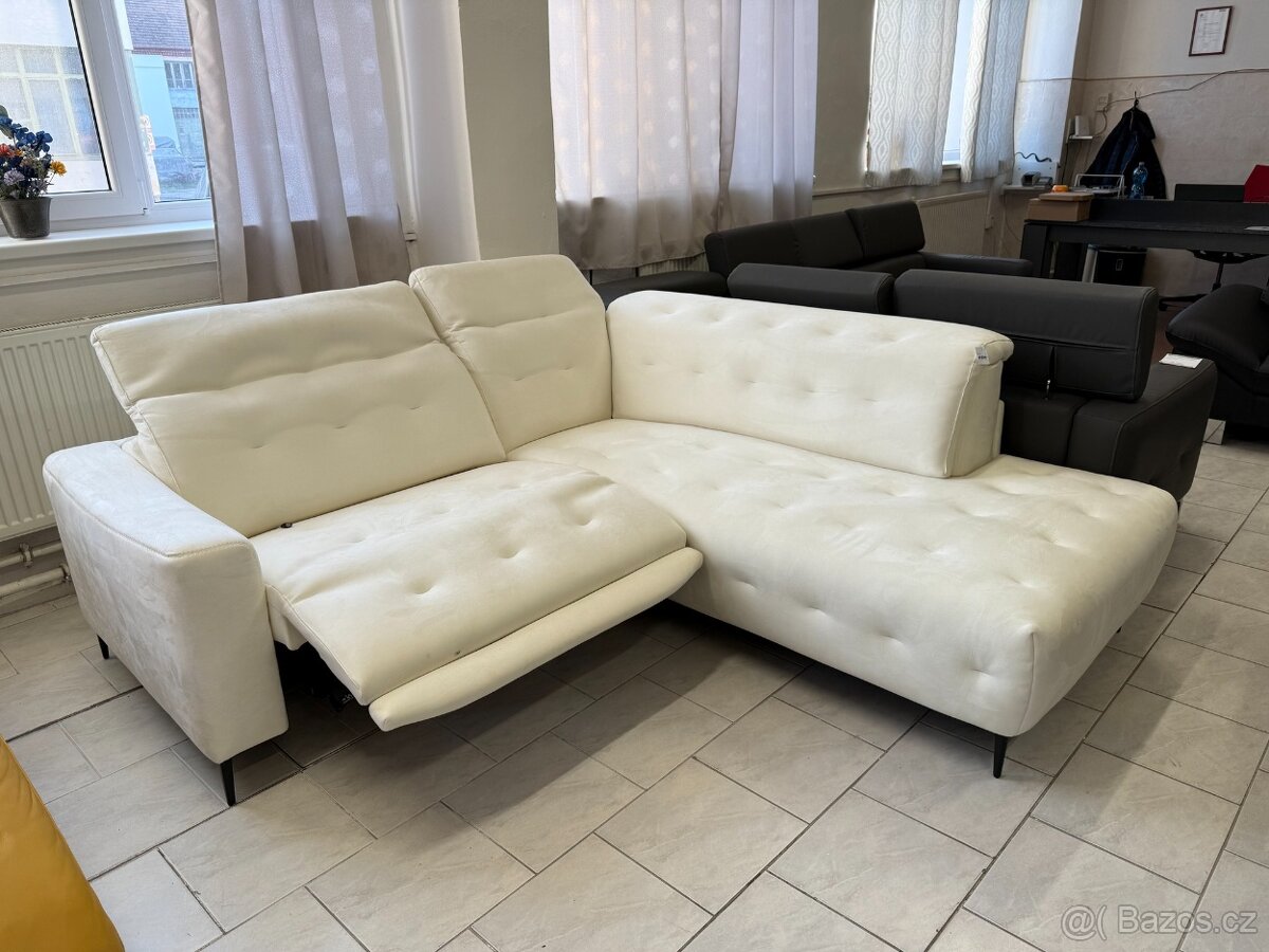 Rohová el. poloh. sedací souprava čalou. NEPOUŽITÁ