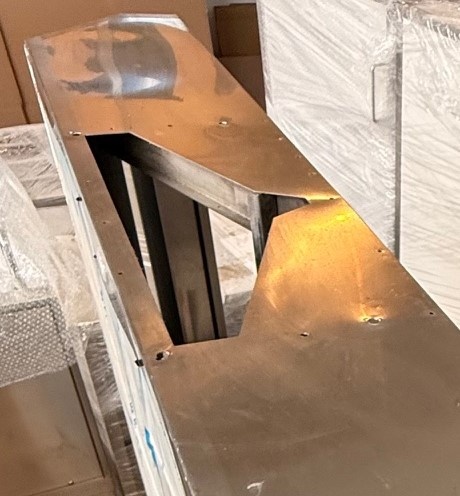 Digestoř nerezová prostorová