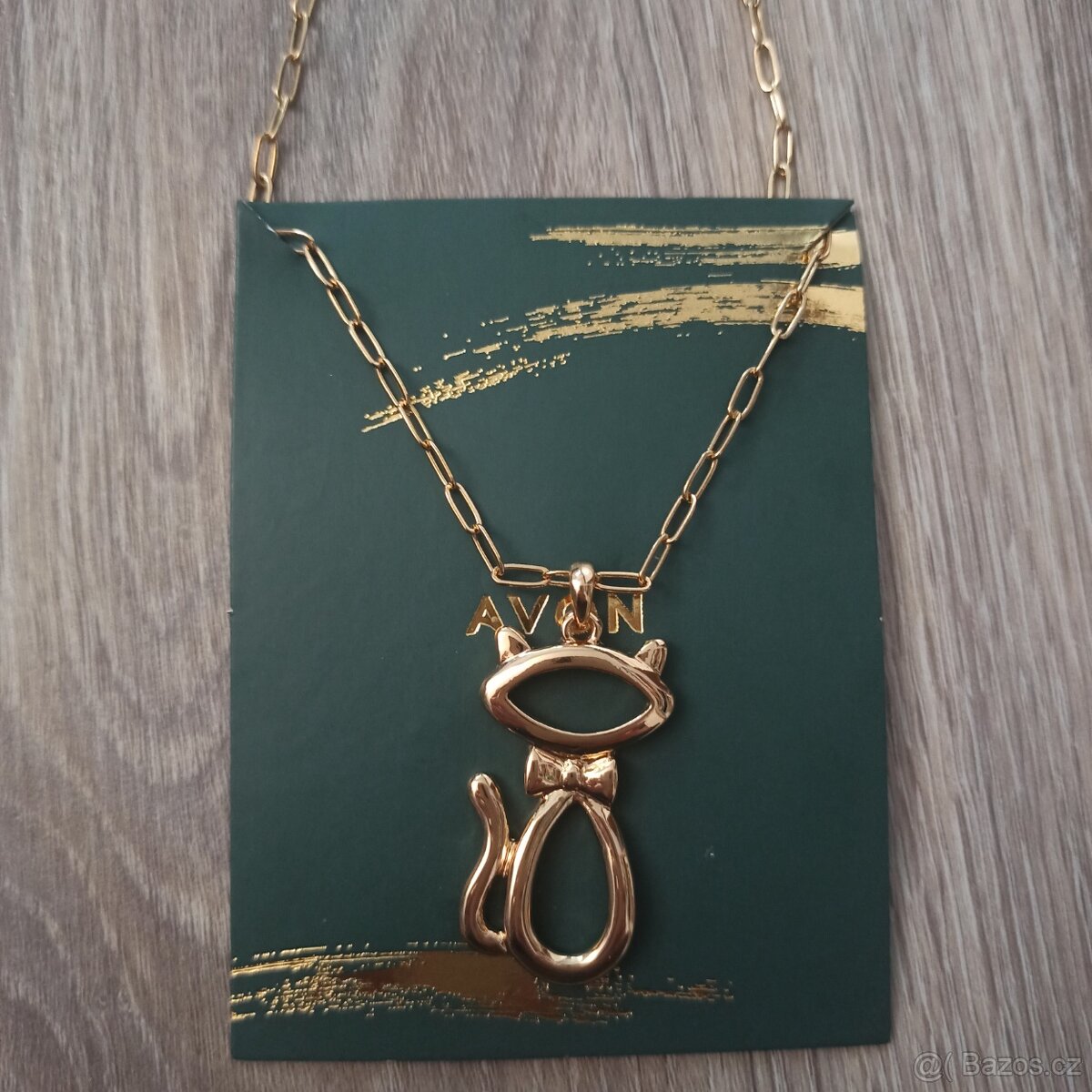 Náhrdelník Avon
